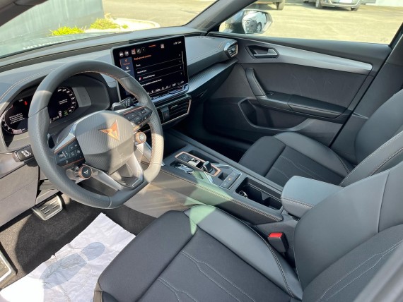 SEAT CUPRA LEON ST Cupra Leon ST-011.jpg